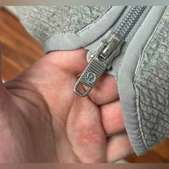 Lululemon On Repeat Jacket - Sz 10 - Picture 6 of 8